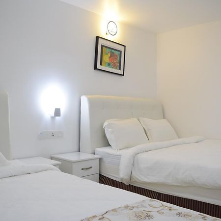 S Rose Hotel Sepang Ngoại thất bức ảnh
